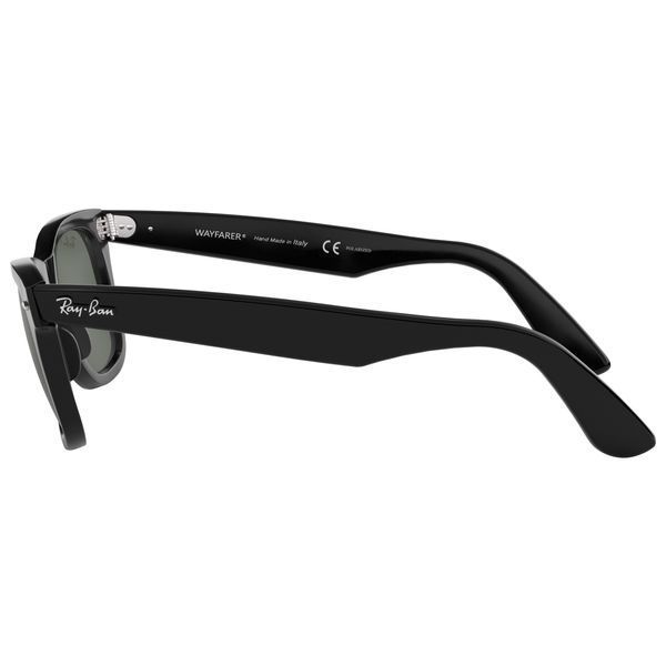 Вид сбоку на массивную дужку очков Ray-Ban Wayfarer RB2140, показывающий металлический логотип и надпись POLARIZED