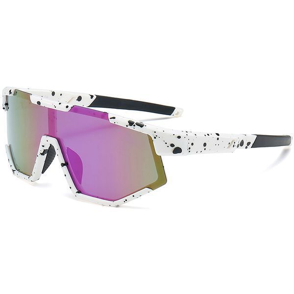 Ochelari de soare sport pentru copii REFFY, vedere din semi-profil, ramă albă cu model unic de stropi negri de vopsea, brațe cauciucate negre și lentile iridescente multicolore