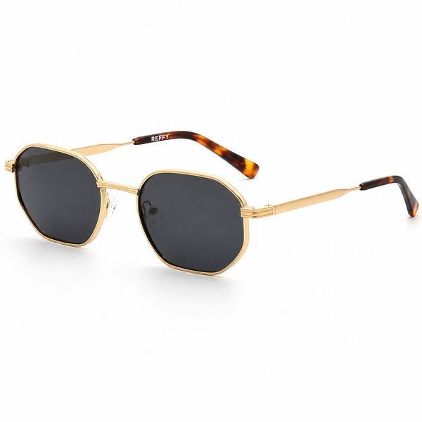 Ochelari de soare polarizați unisex REFFY RGS7010C2 , prezentați din semi-profil cu ramă metalică aurie hexagonală, lentile gri și brațe cu pernuțe tortoiseshell